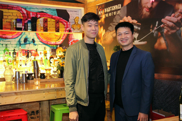 Mr Khôi tới dự sinh nhật Ngọc lần thứ 41